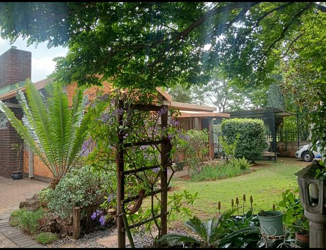 5 BEDROOM HOUSE FOR SALE IN BIRCHLEIGH
